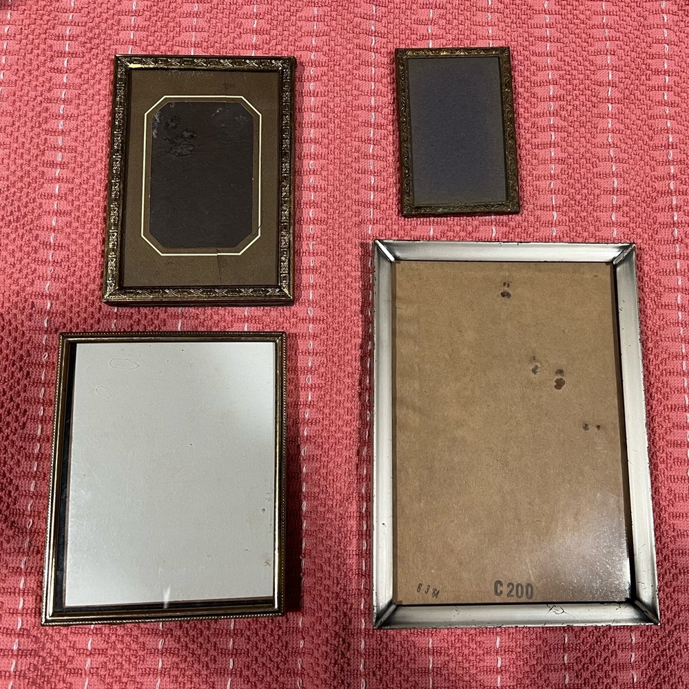 Vintage Picture Frames Lot of 4